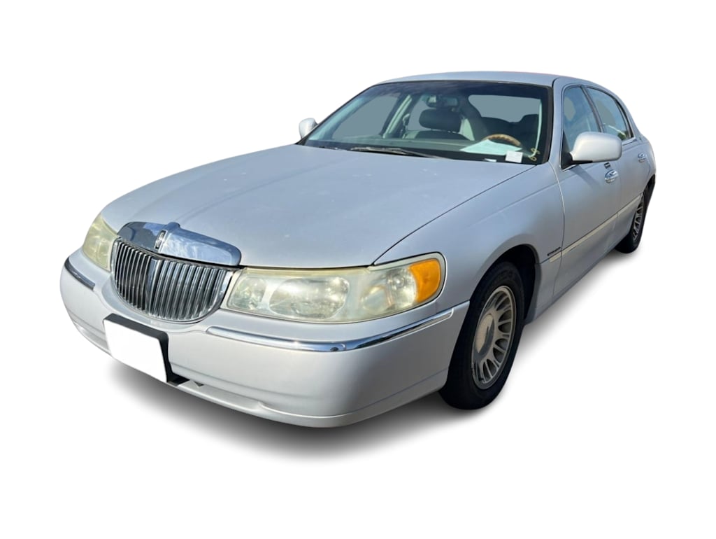 lincoln town car 2001 1LNHM83W21Y645303 image lincoln town car 2001 1LNHM83W21Y645303 image